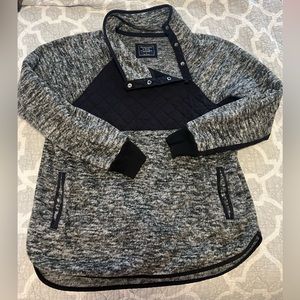 Abercrombie & Fitch asymmetrical snap-up fleece